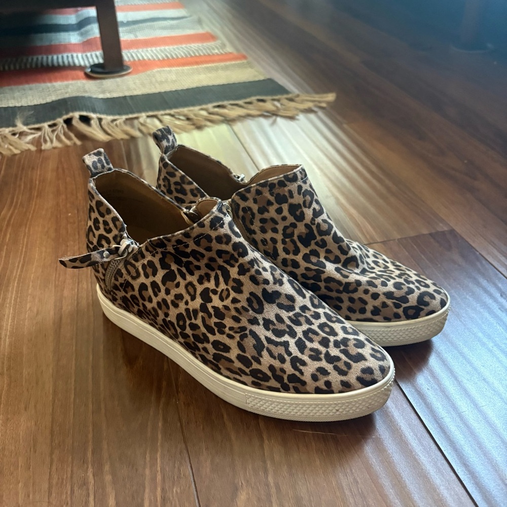 Susina Leopard Print Wedge Booties